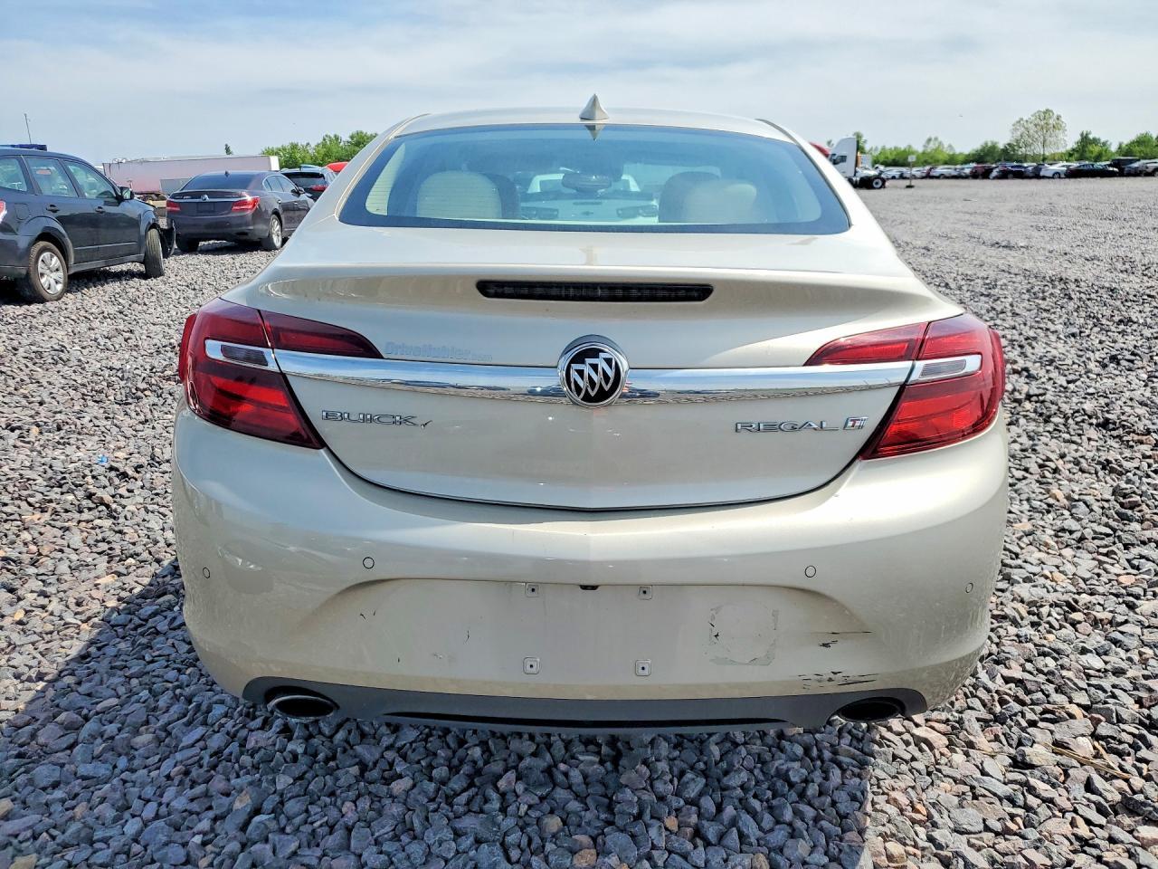 2016 BUICK Regal