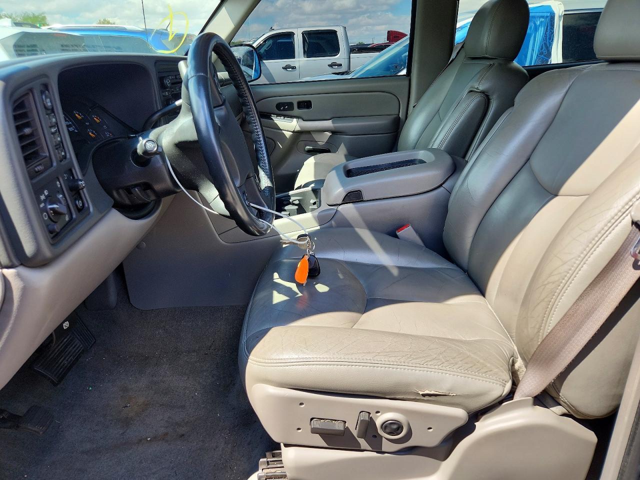 2005 CHEVROLET Suburban