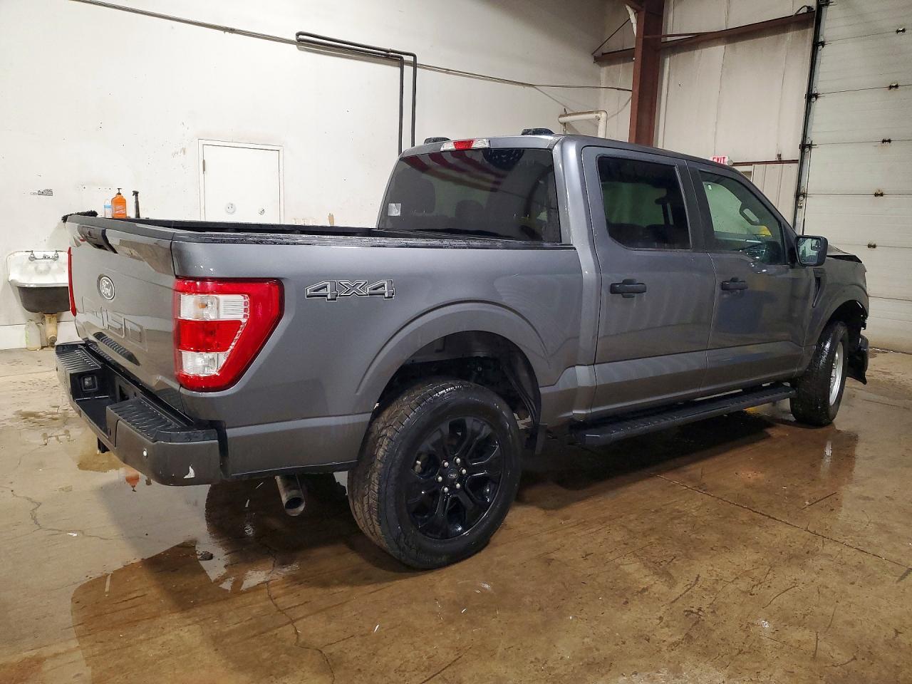 2025 FORD F-150 Lightning