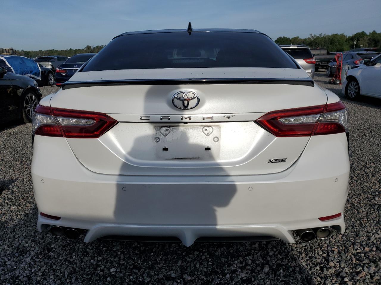 2018 TOYOTA CAMRY