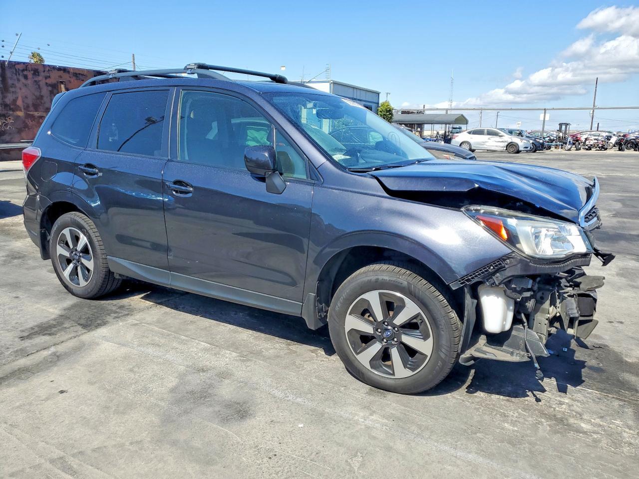 2017 SUBARU FORESTER