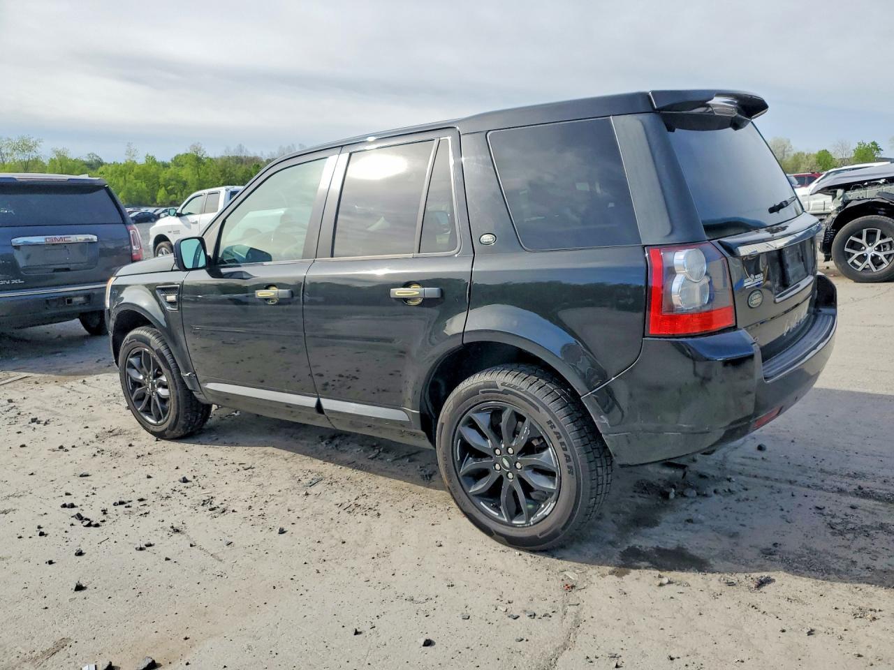 2011 LAND ROVER LR2