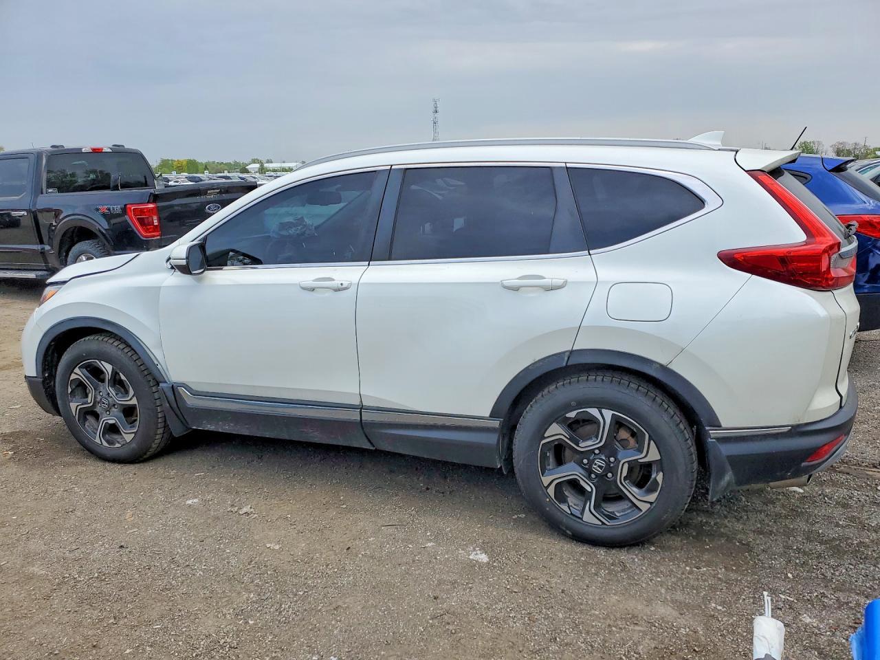 2017 HONDA CR-V