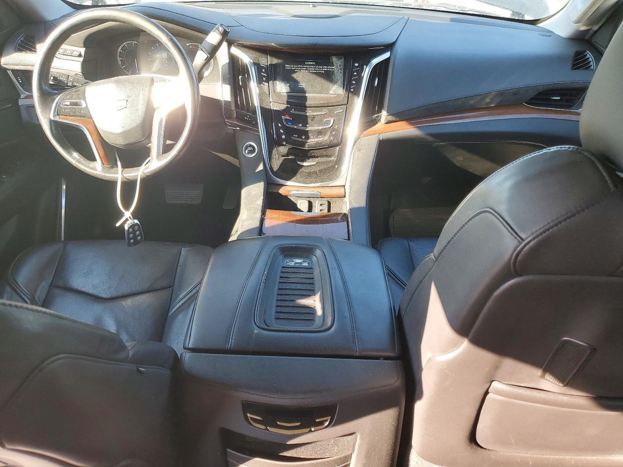 2019 CADILLAC Escalade ESV