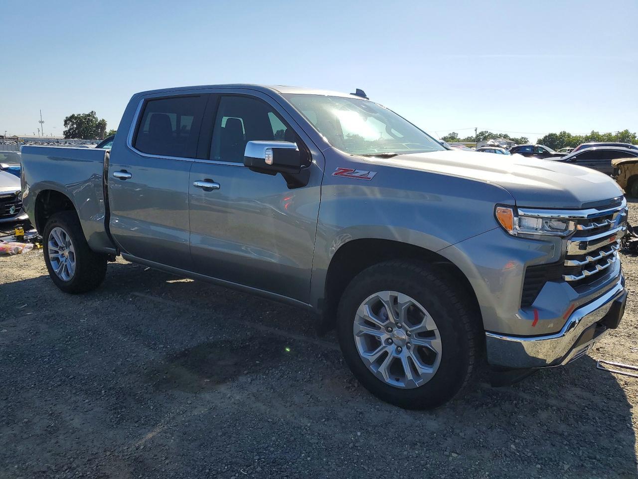 2025 CHEVROLET Silverado