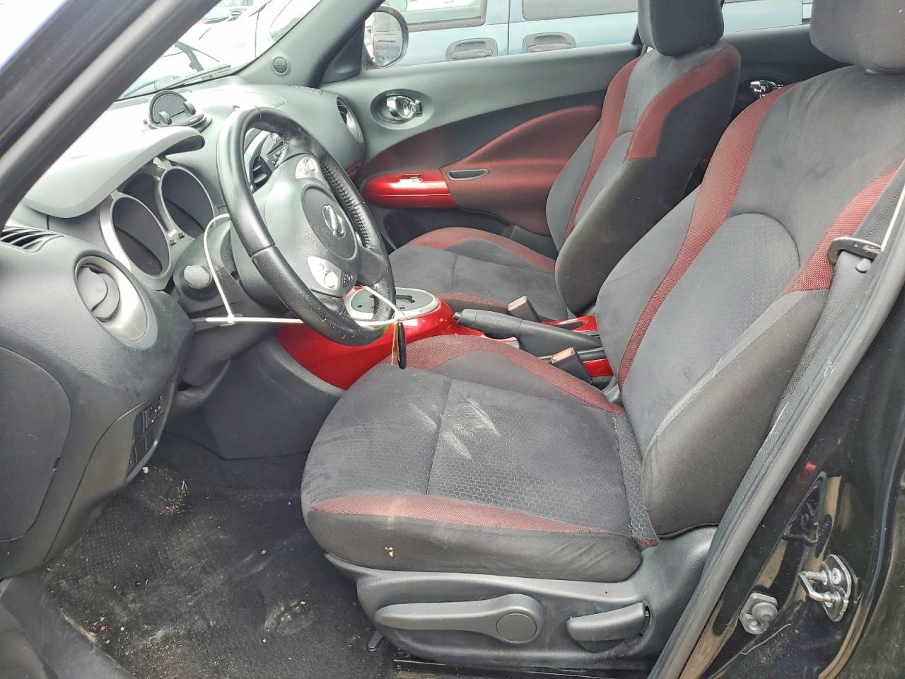 2011 NISSAN Juke