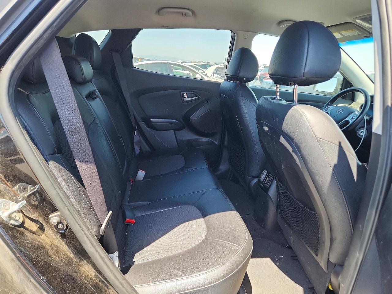 2015 HYUNDAI TUCSON