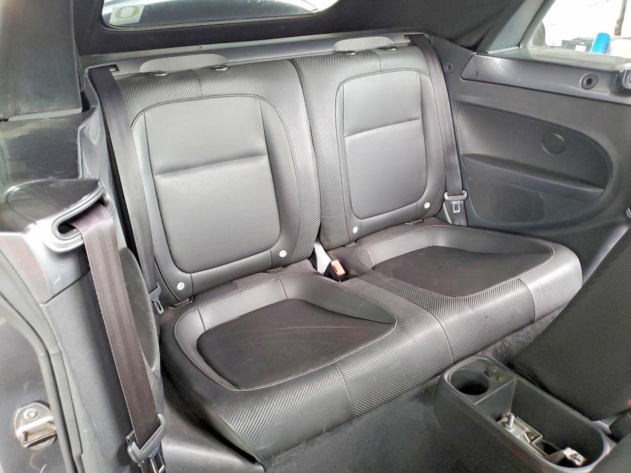 2013 VOLKSWAGEN Beetle