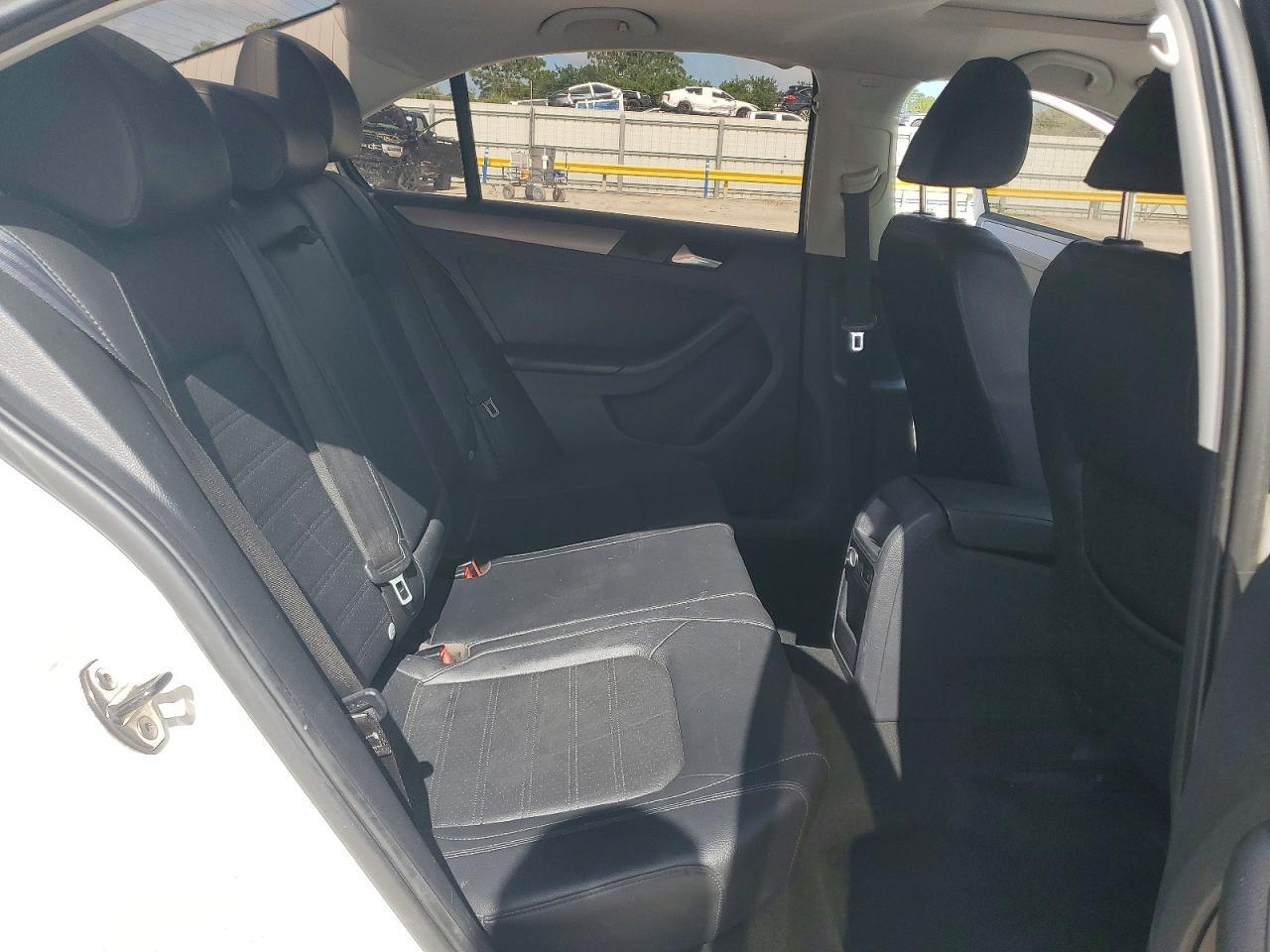 2013 VOLKSWAGEN JETTA