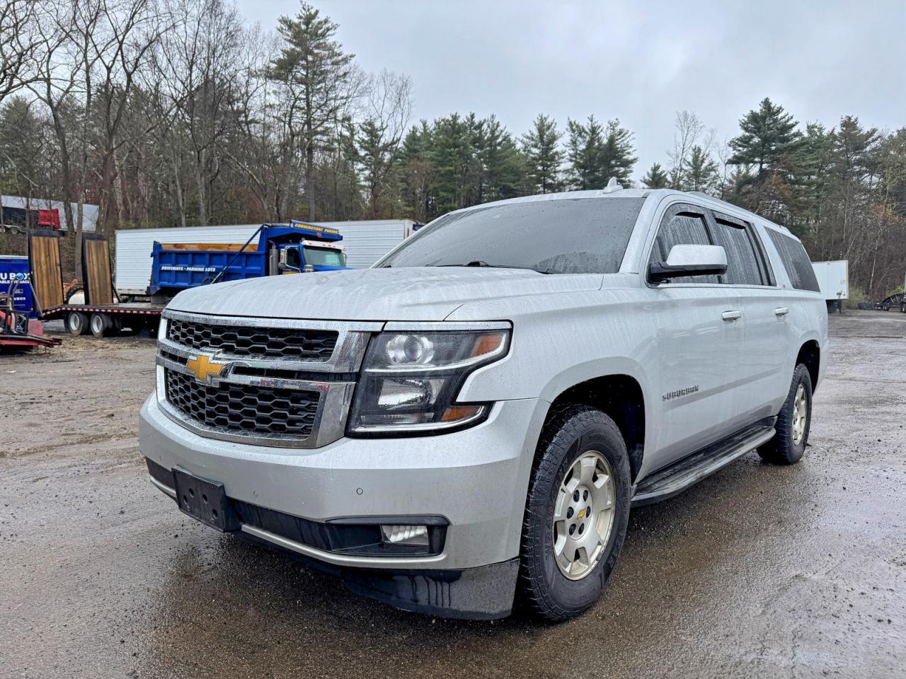 2016 CHEVROLET Suburban