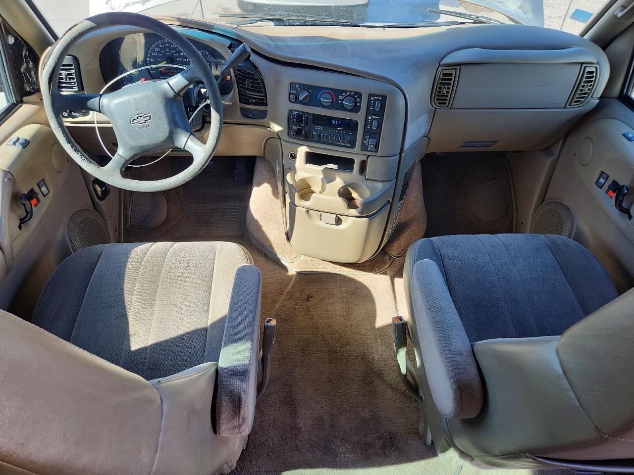 2000 CHEVROLET Astro
