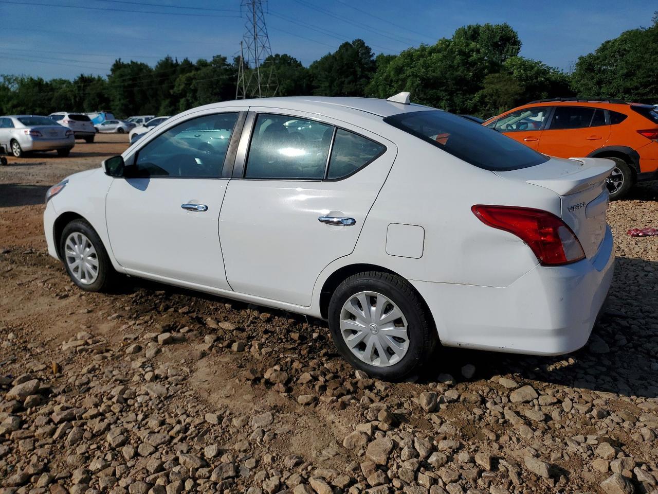 2018 NISSAN VERSA