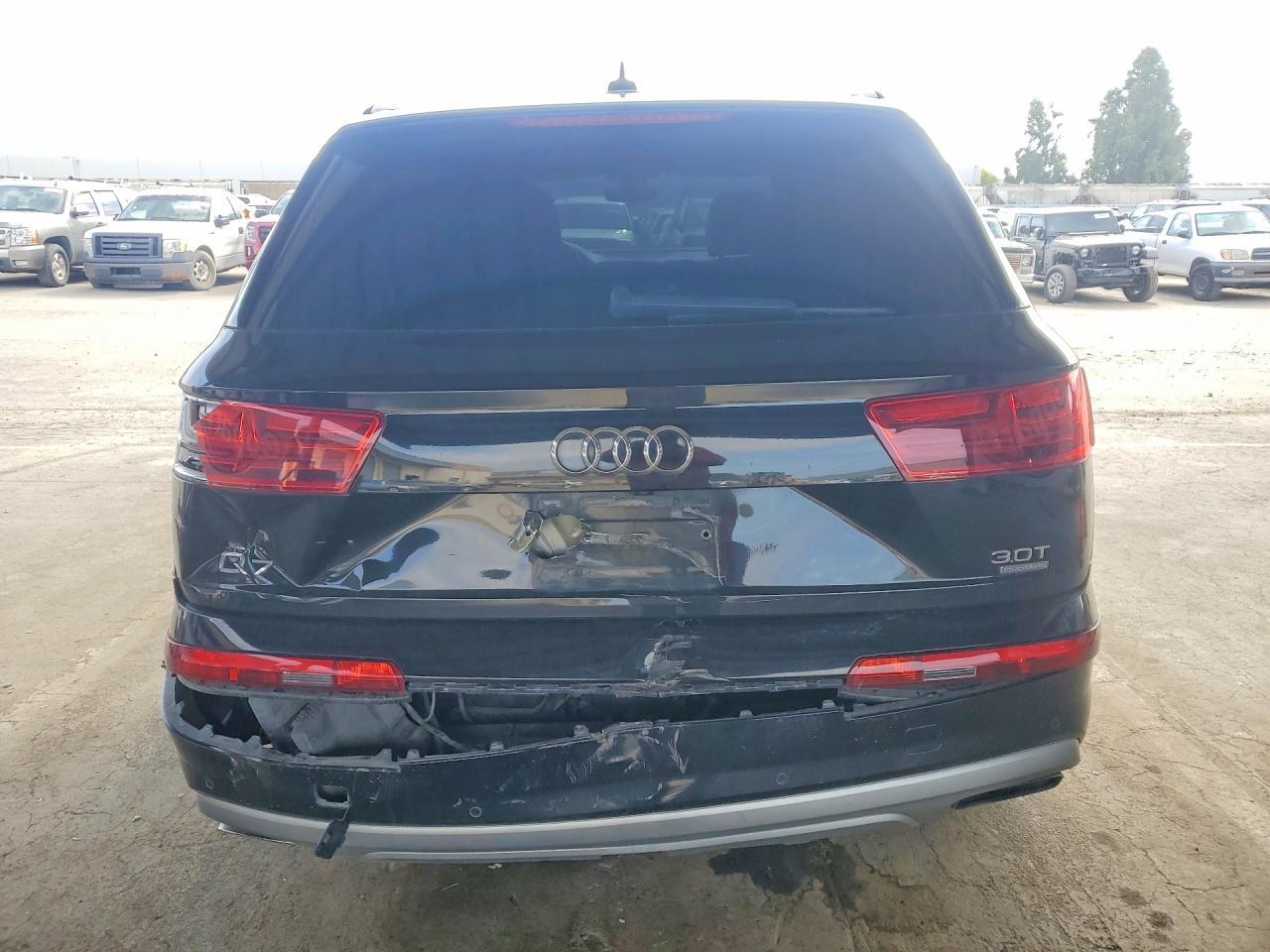 2017 AUDI Q7