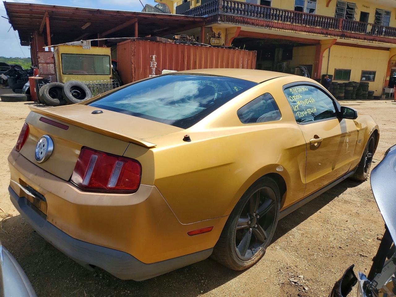 2010 FORD MUSTANG