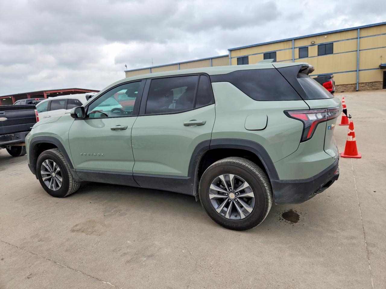 2025 CHEVROLET EQUINOX