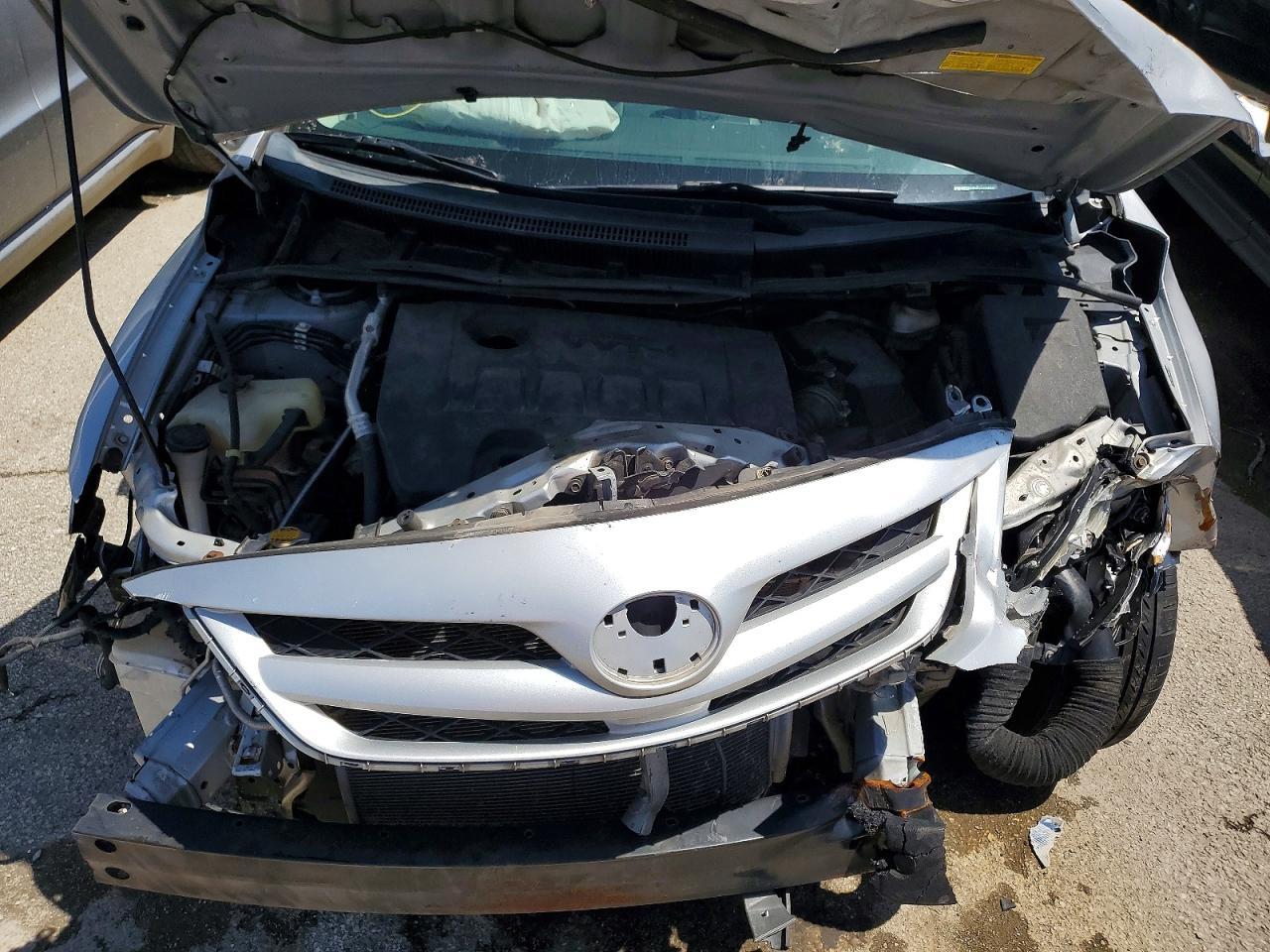 2011 TOYOTA COROLLA