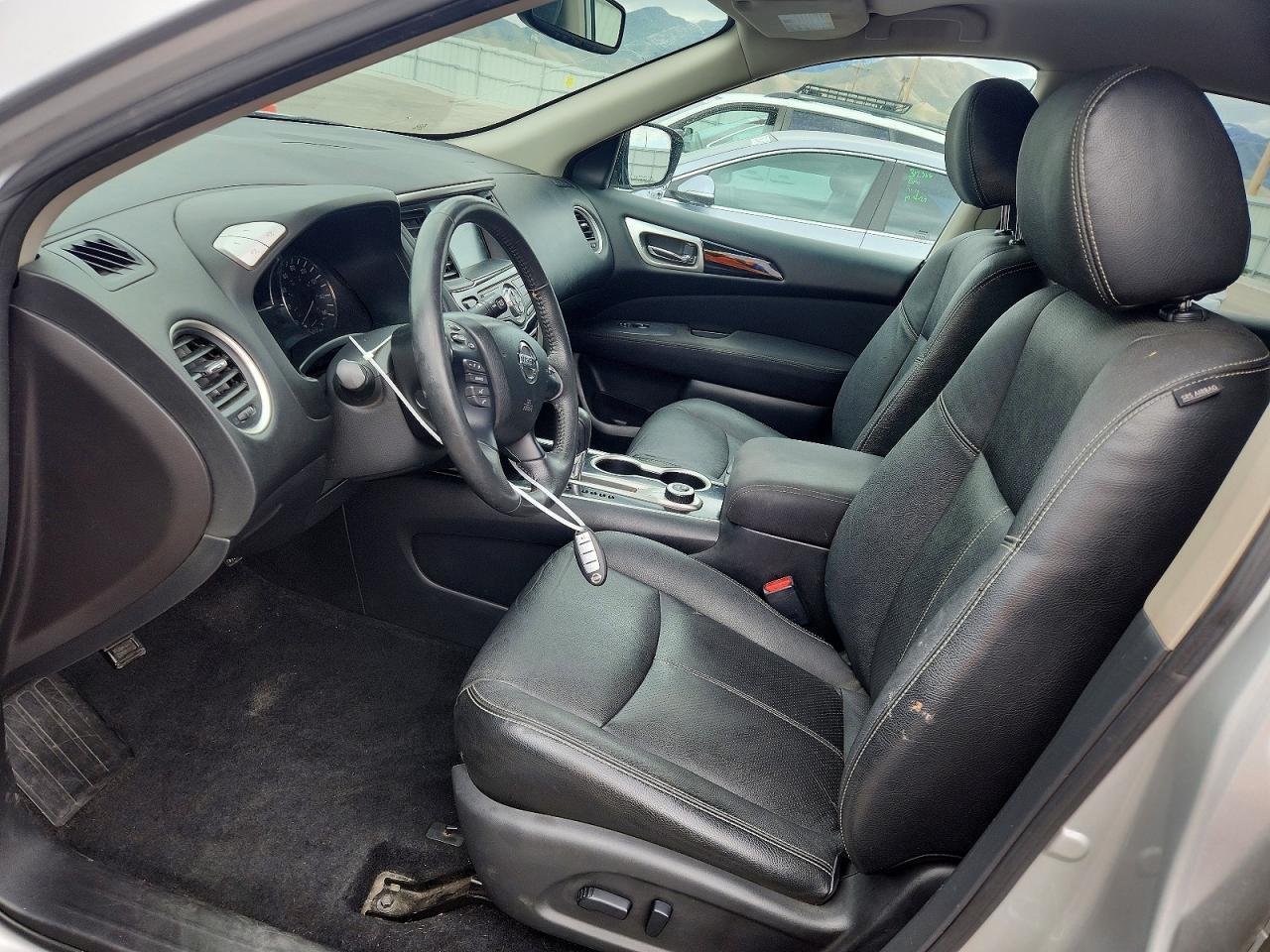 2017 NISSAN PATHFINDER