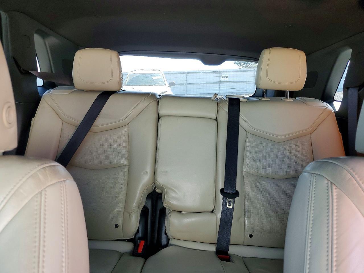 2017 CADILLAC XT5