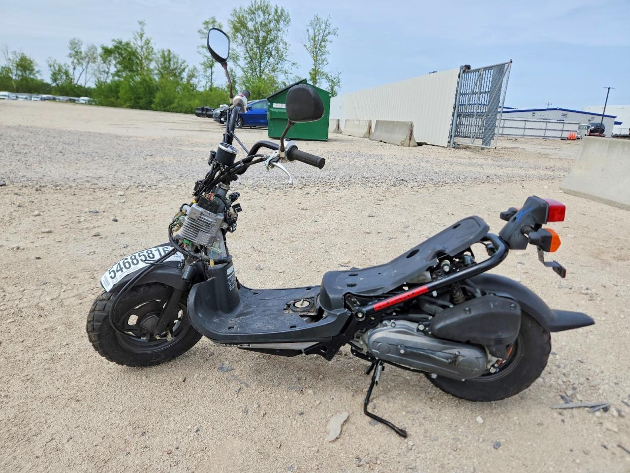 2012 HONDA NPS50