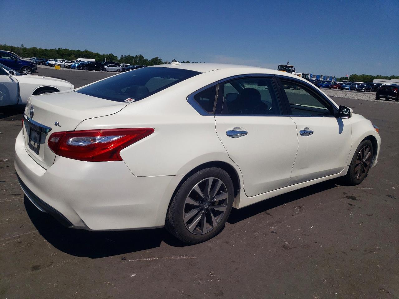 2017 NISSAN ALTIMA
