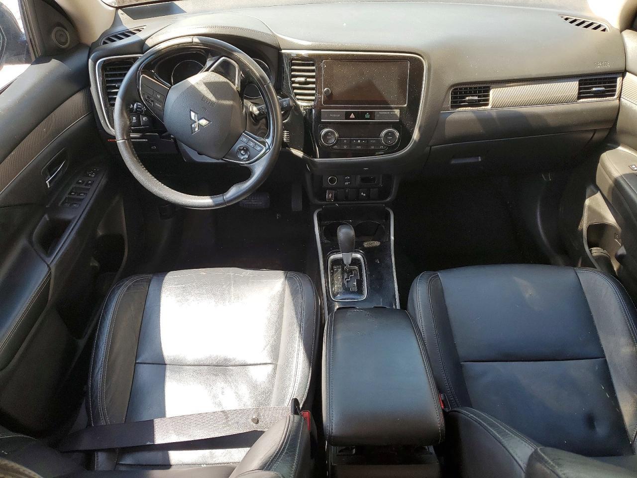 2019 MITSUBISHI outlander