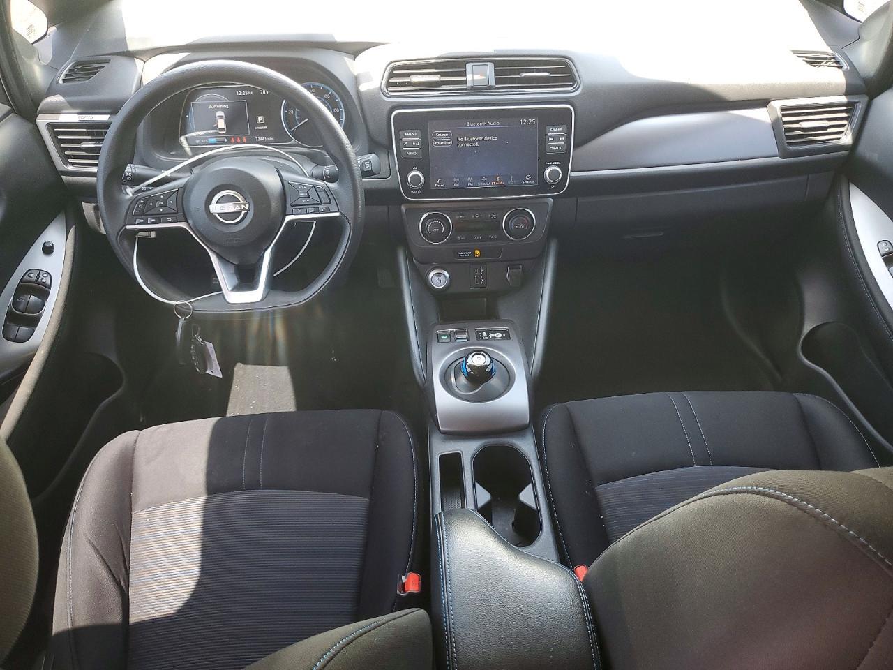 2023 NISSAN LEAF