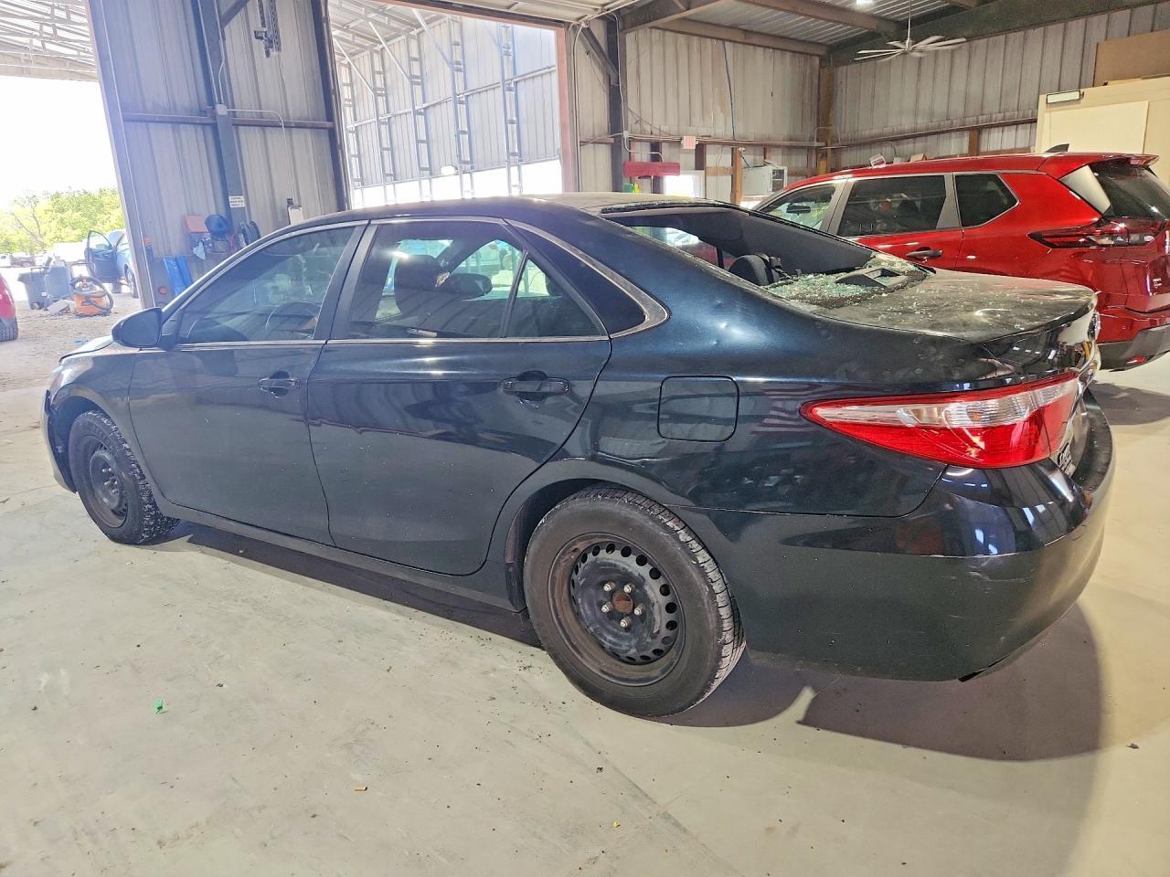 2017 TOYOTA CAMRY