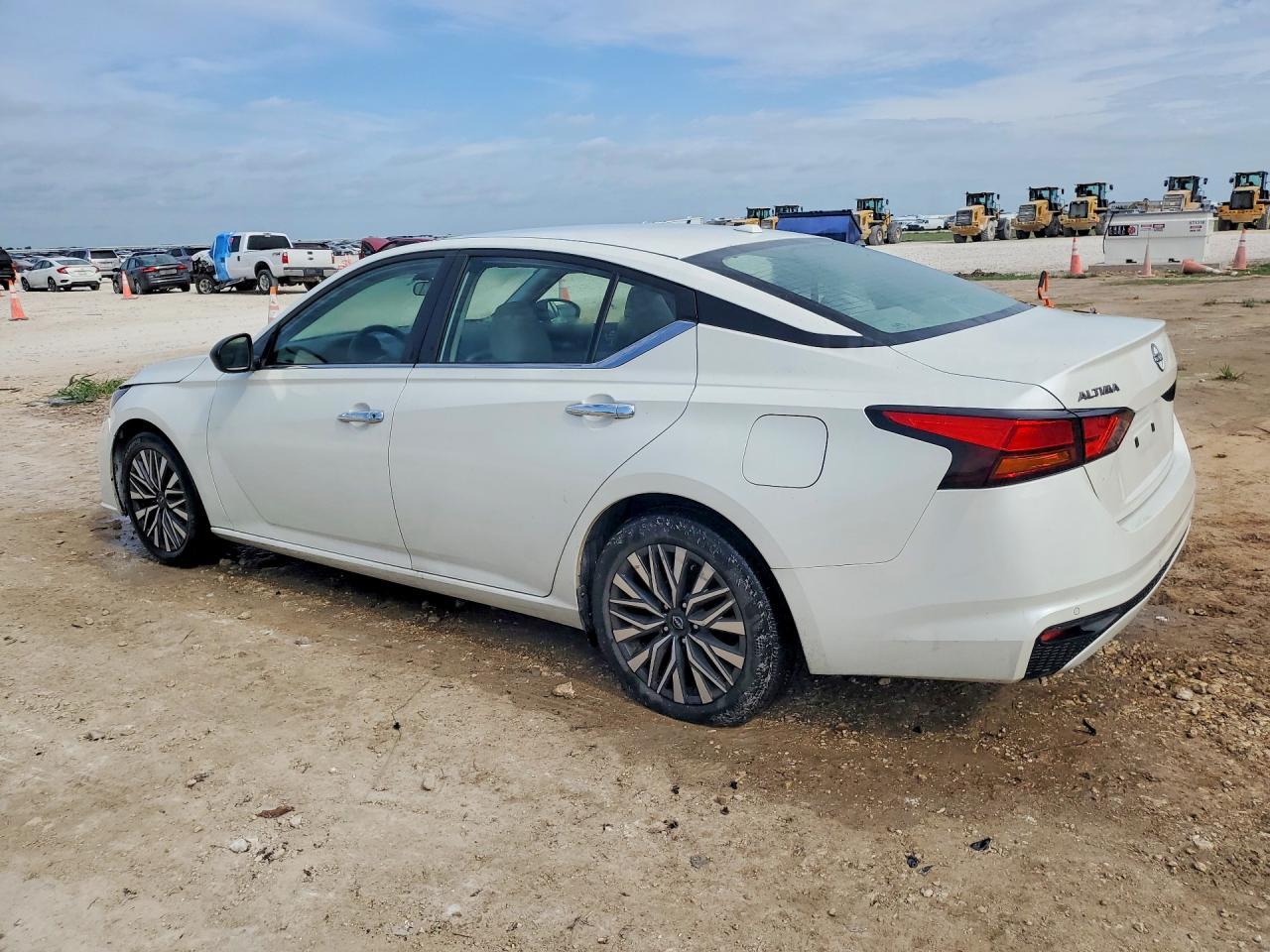 2025 NISSAN ALTIMA