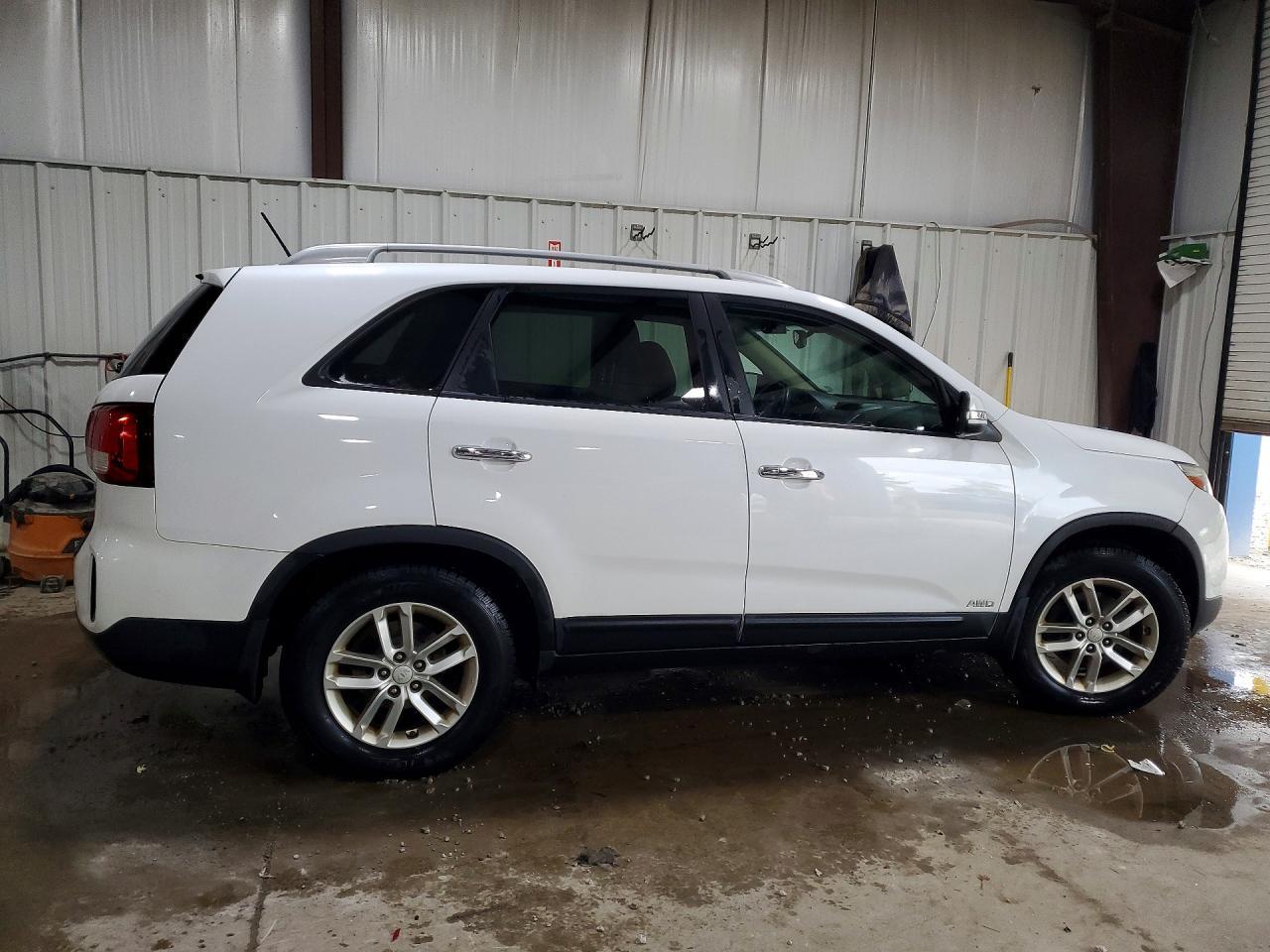2015 KIA SORENTO