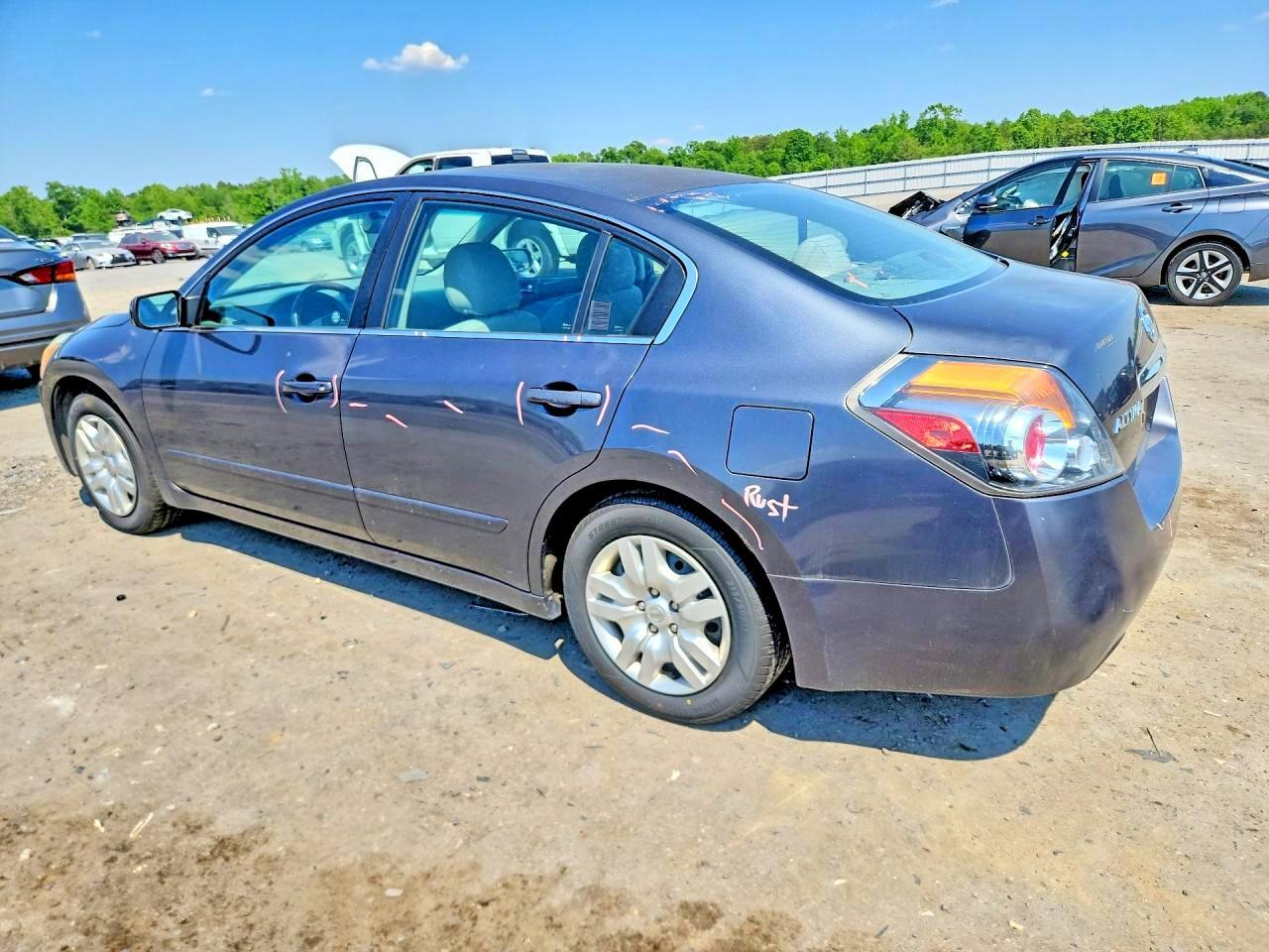 2011 NISSAN ALTIMA