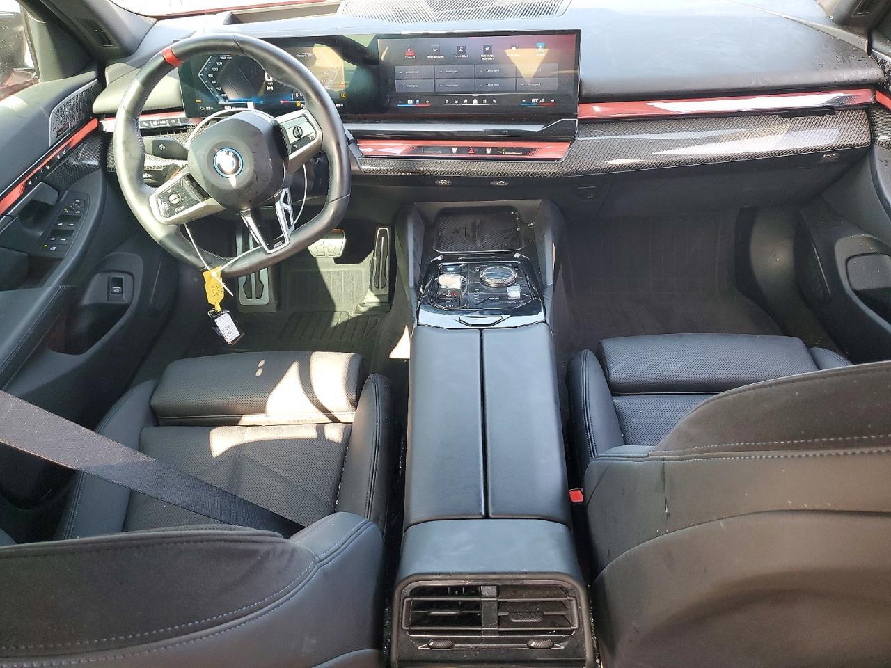 2025 BMW i5