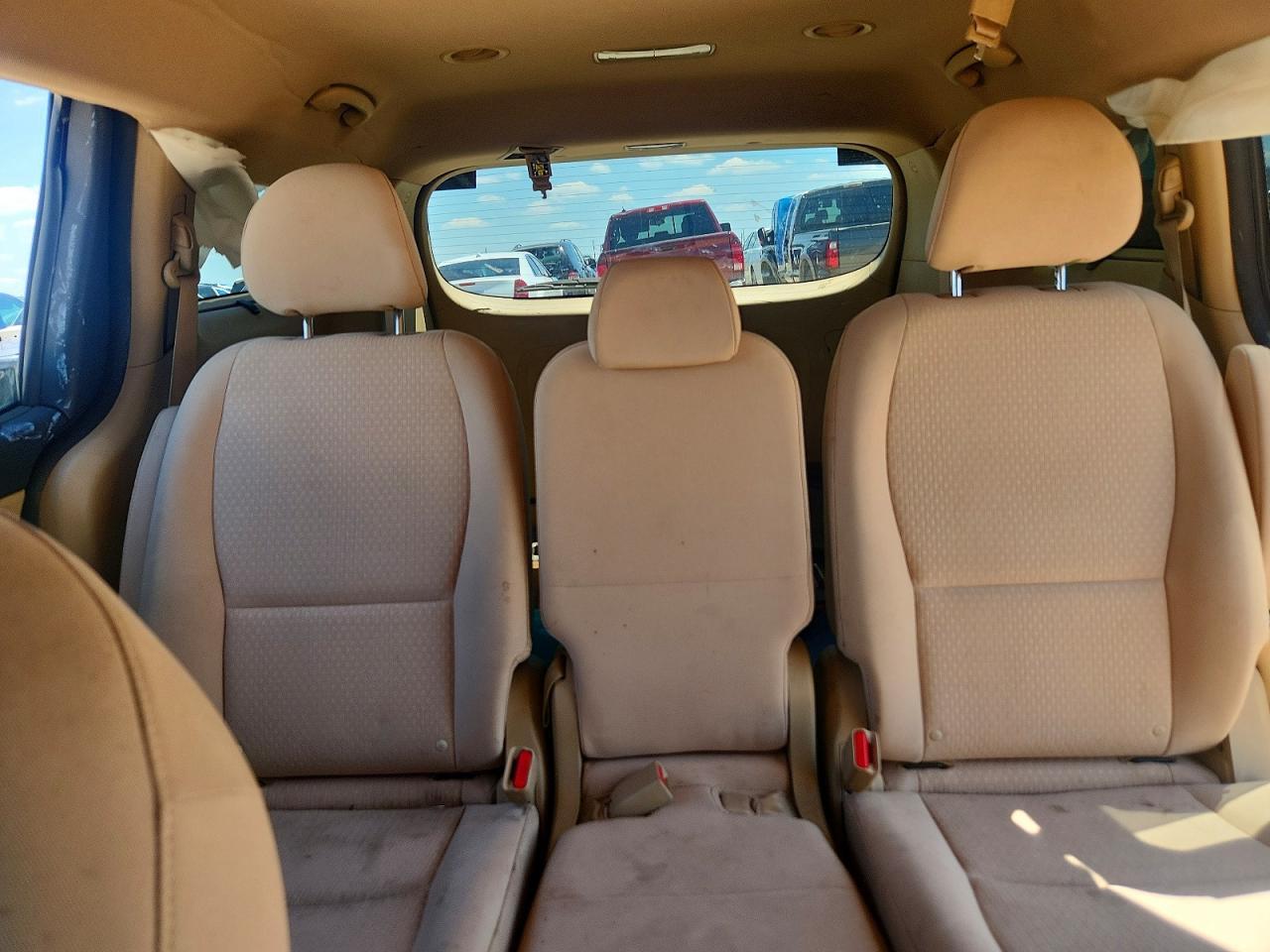 2016 KIA SEDONA