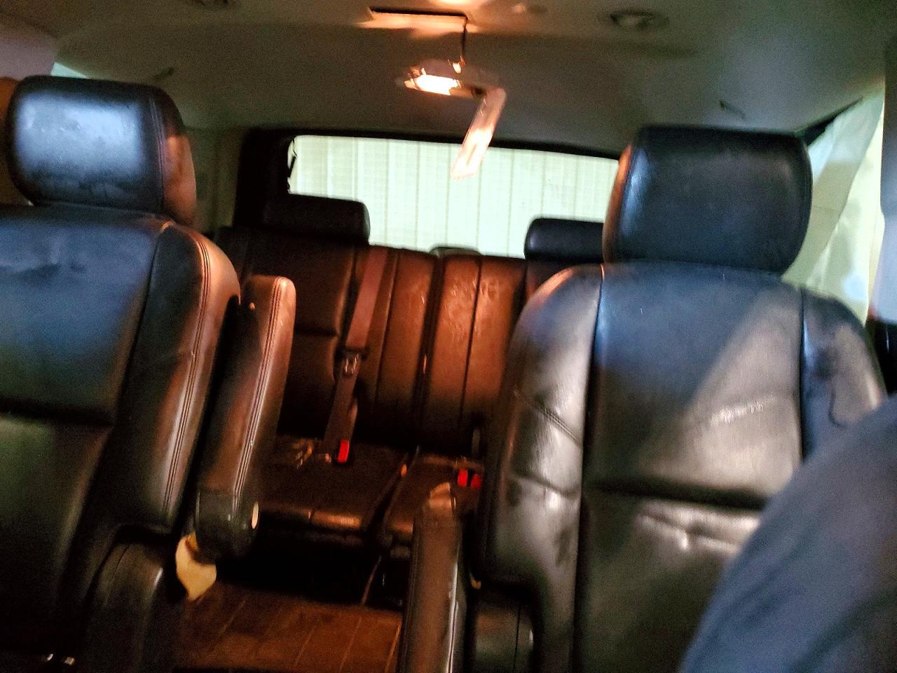 2011 CHEVROLET Tahoe