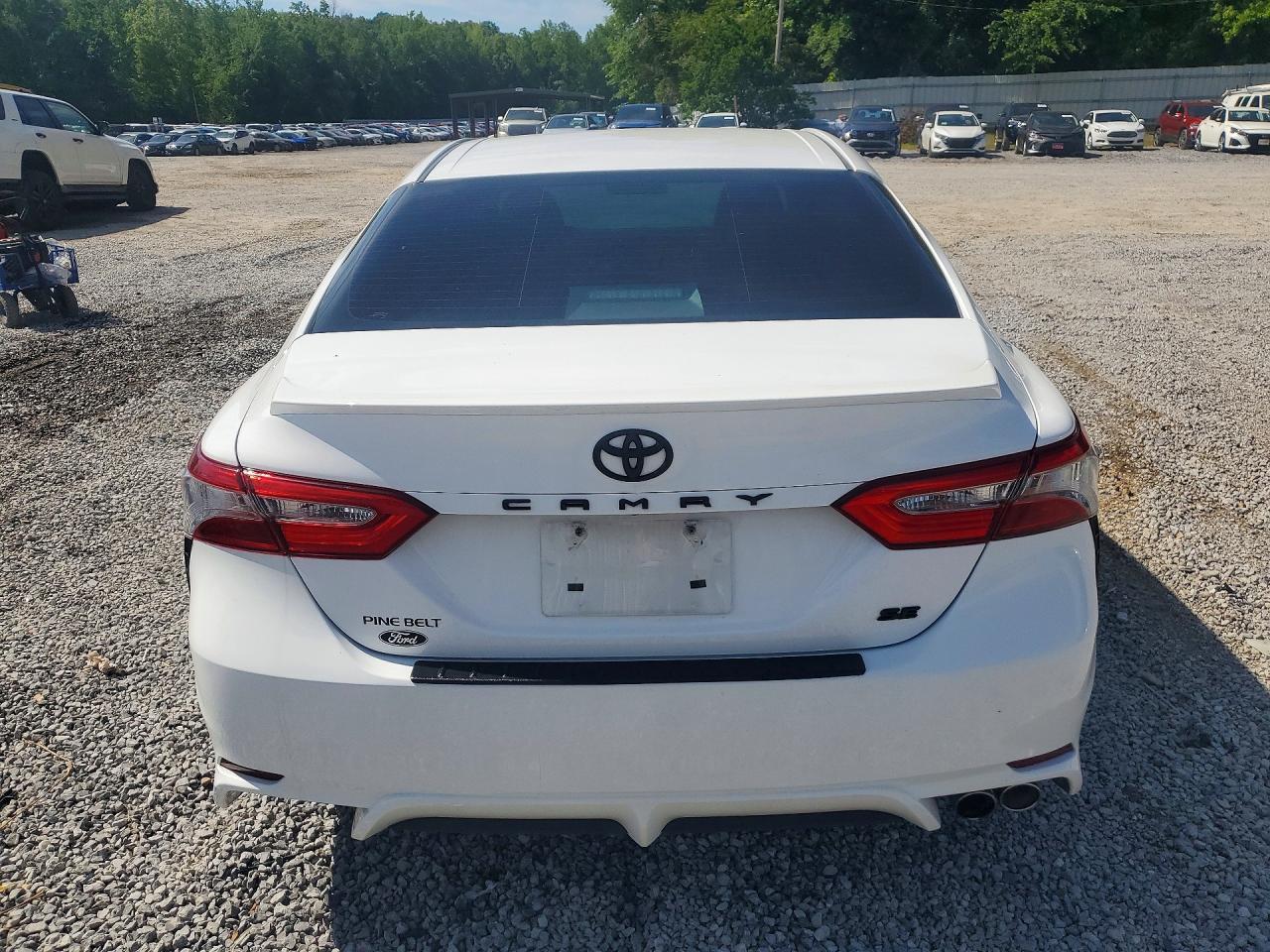 2018 TOYOTA CAMRY