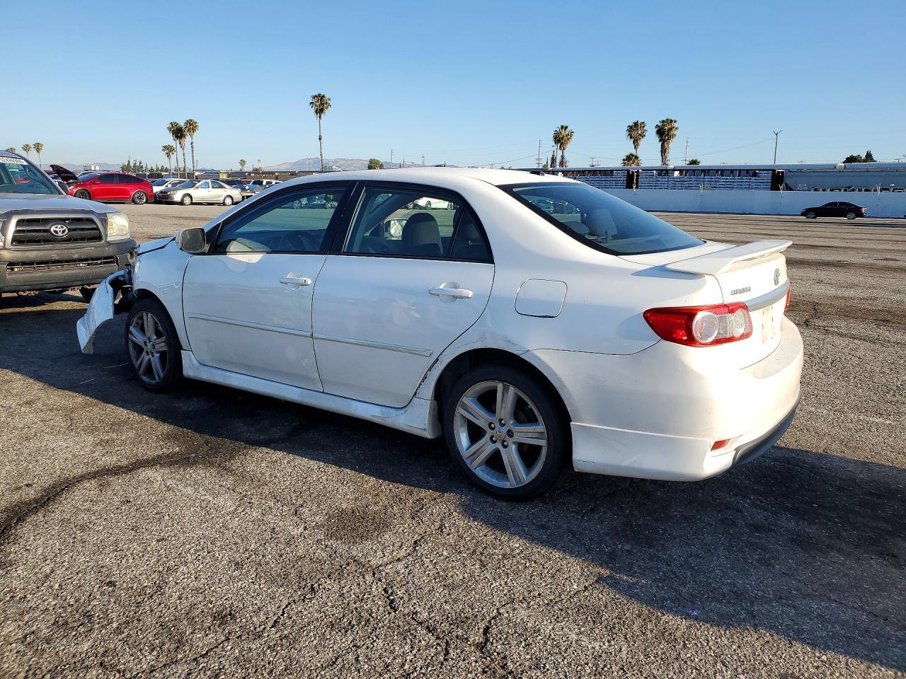 2013 TOYOTA COROLLA