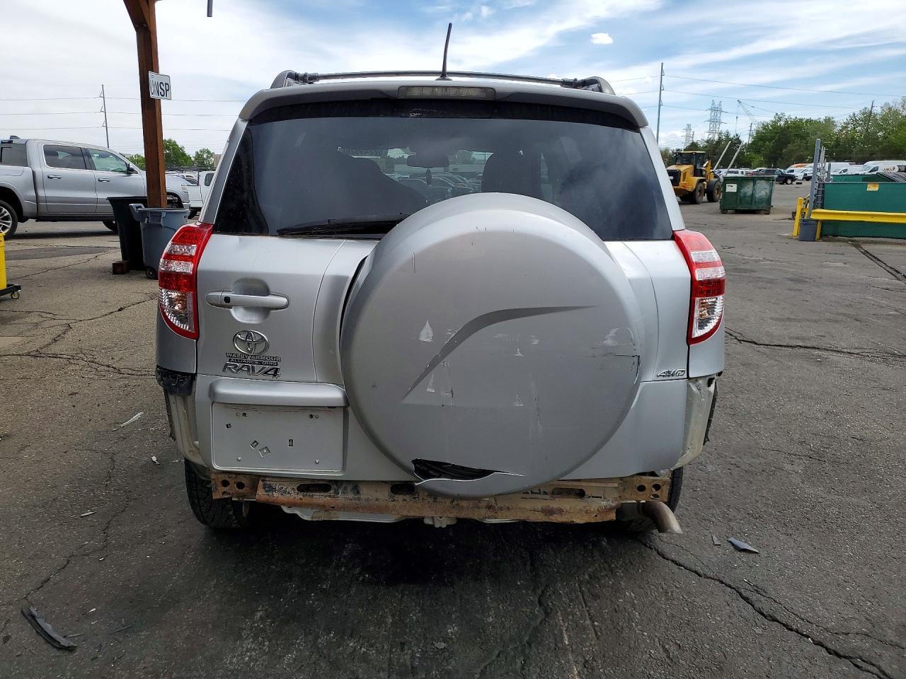 2012 TOYOTA RAV4