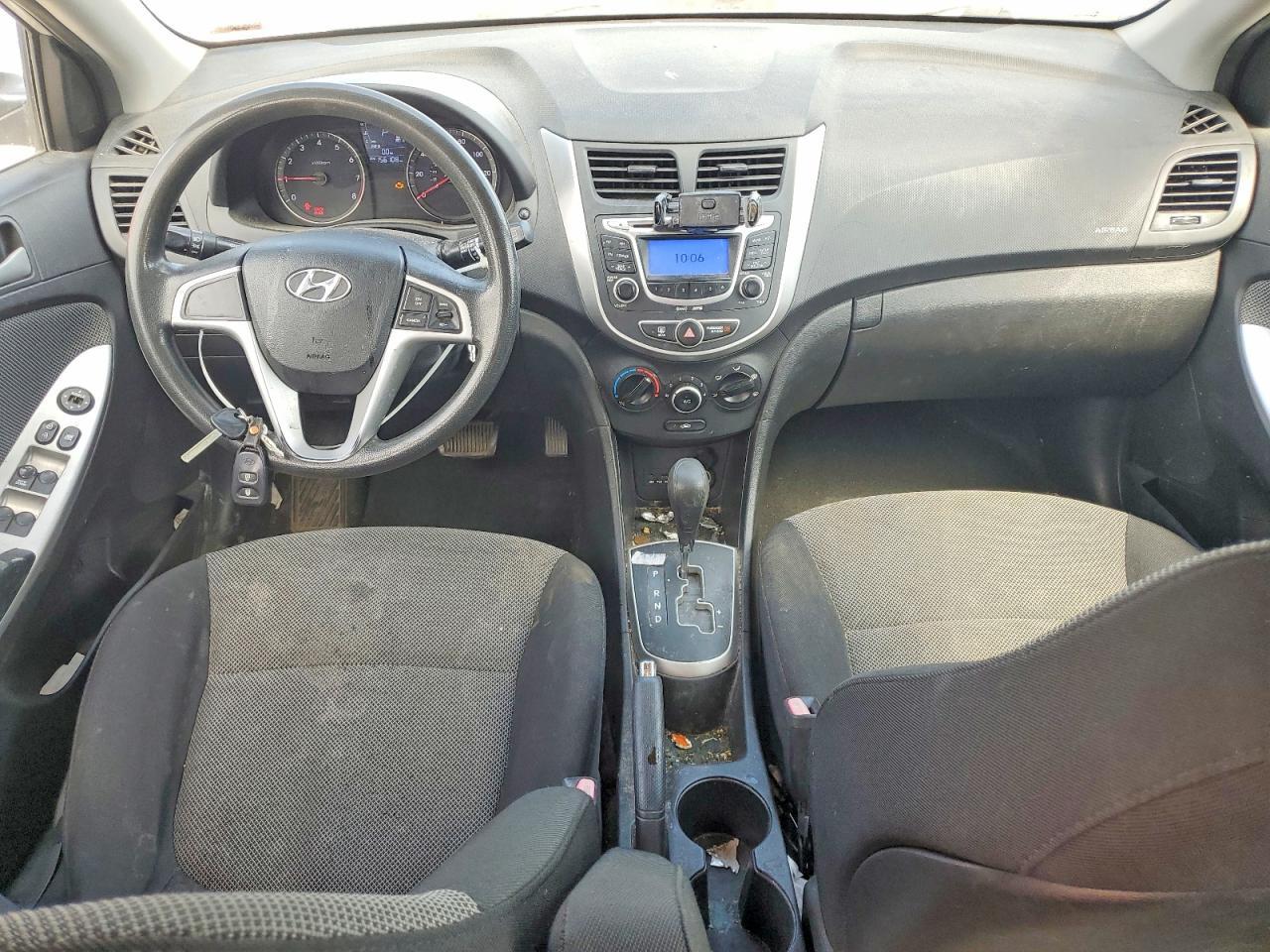 2012 HYUNDAI ACCENT