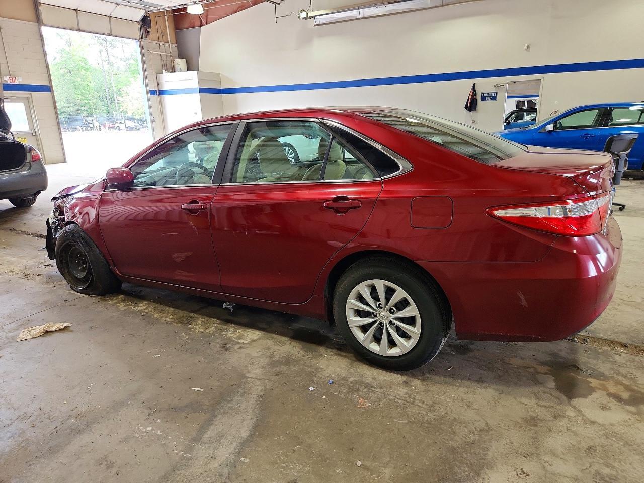 2016 TOYOTA CAMRY