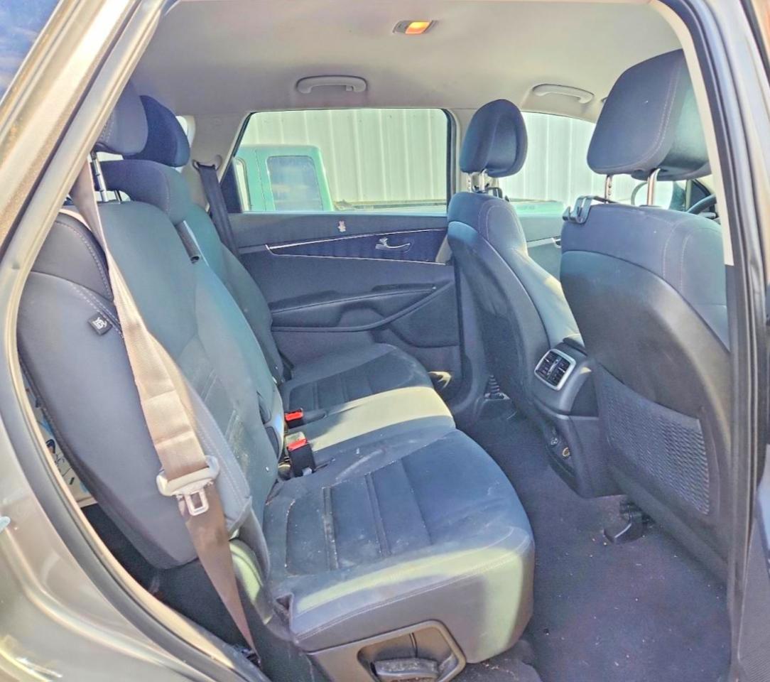 2016 KIA SORENTO