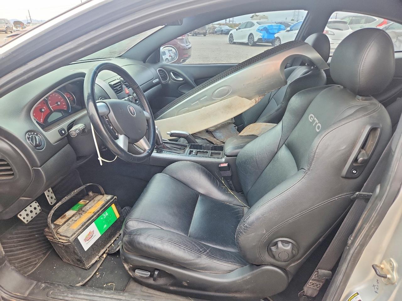 2005 PONTIAC Gto