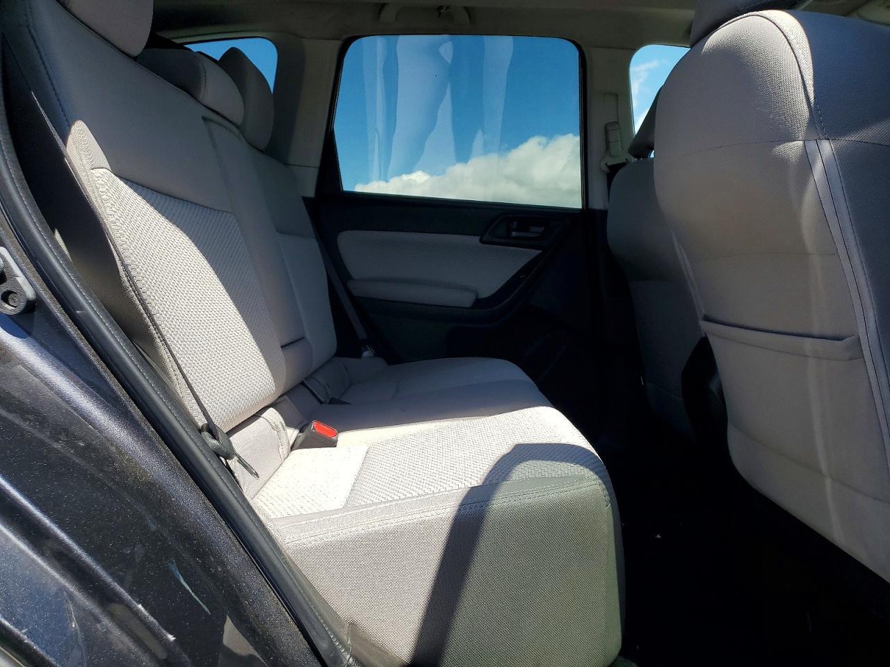 2017 SUBARU FORESTER