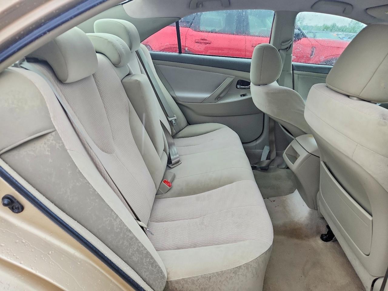 2011 TOYOTA CAMRY