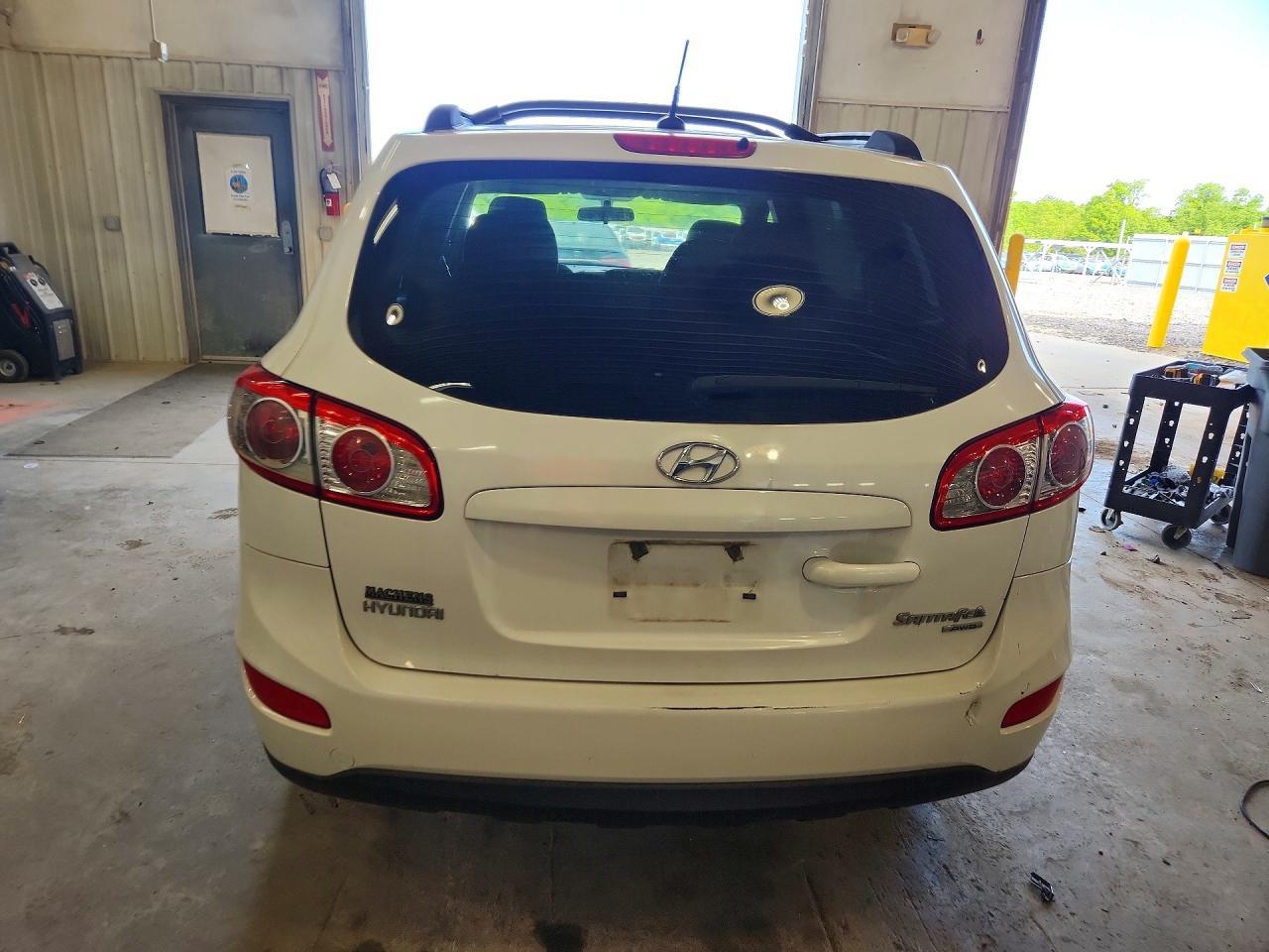 2011 HYUNDAI SANTA FE