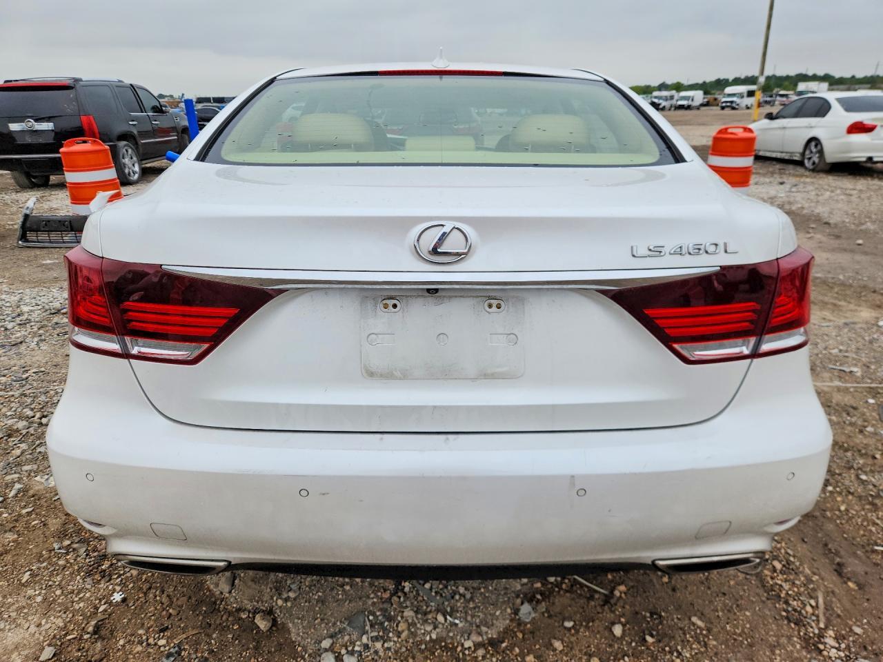 2017 LEXUS LS 460