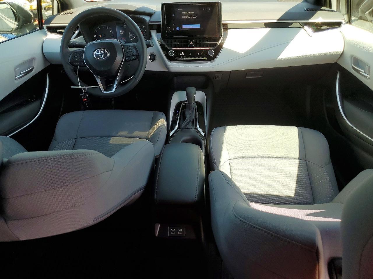 2025 TOYOTA COROLLA