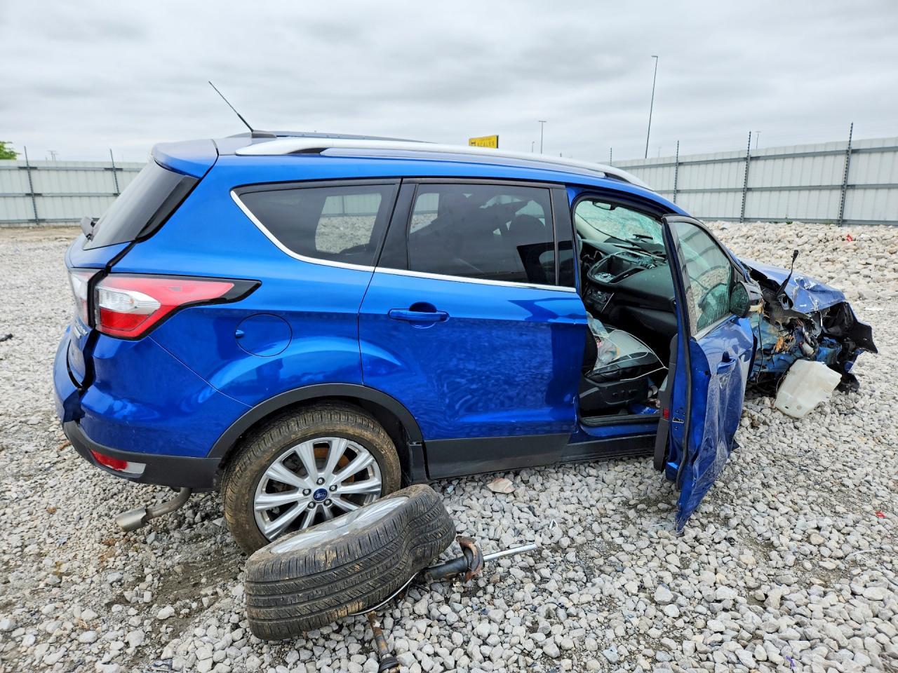 2017 FORD ESCAPE