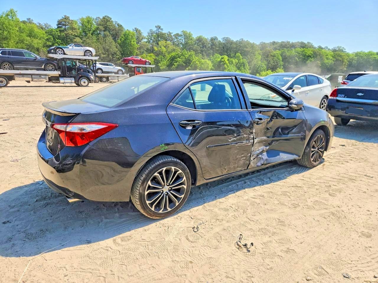 2015 TOYOTA COROLLA
