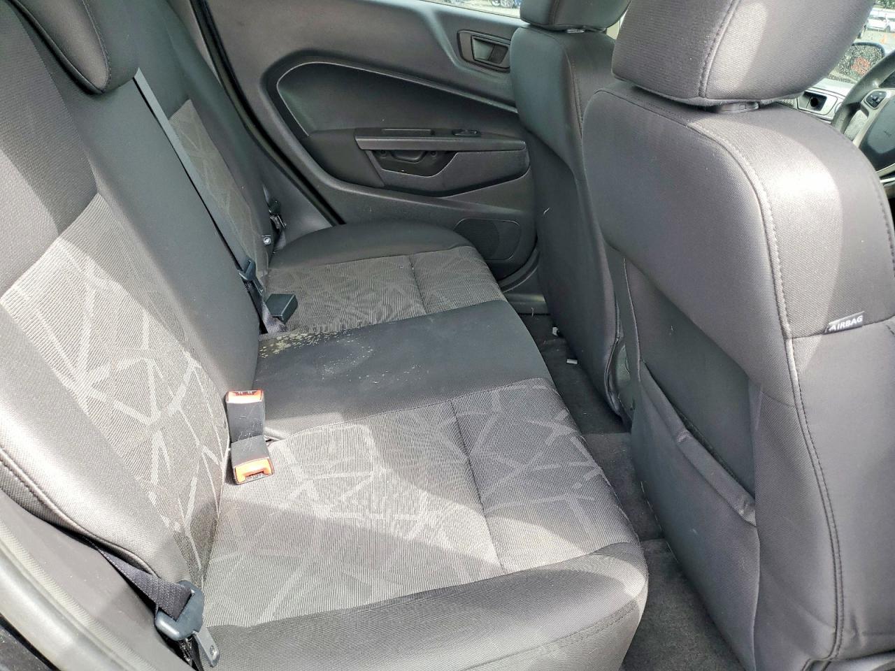 2011 FORD Fiesta