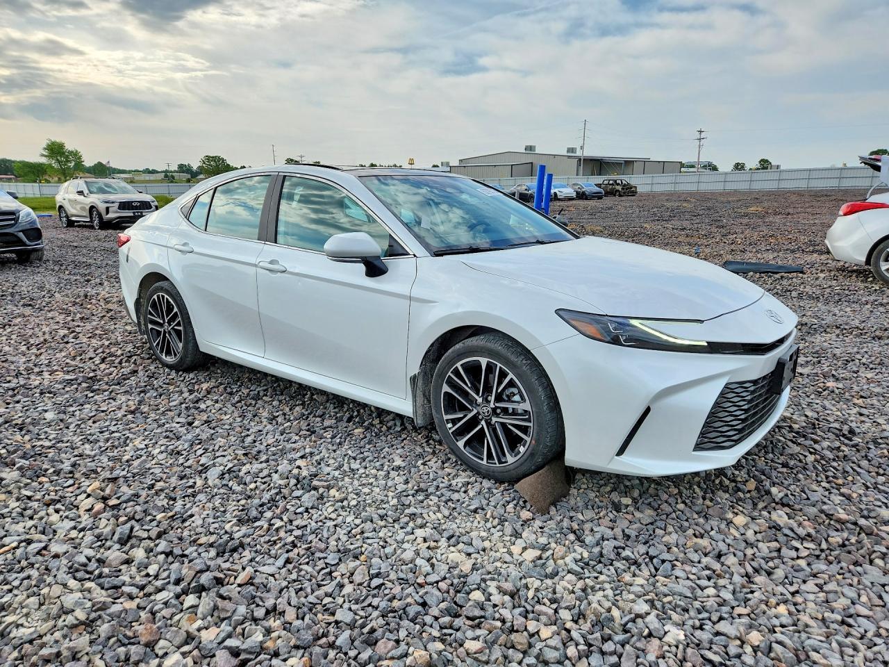 2025 TOYOTA CAMRY