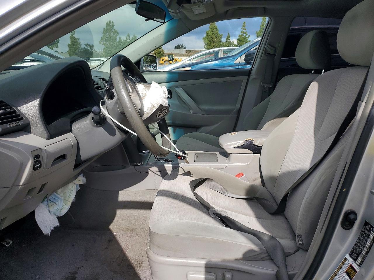 2011 TOYOTA CAMRY
